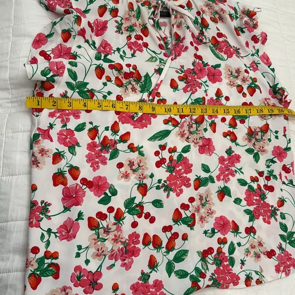 Ann Taylor strawberries, cherries, Floral Ruffle Sleeve Tie Neck Shell top - Picture 4 of 7